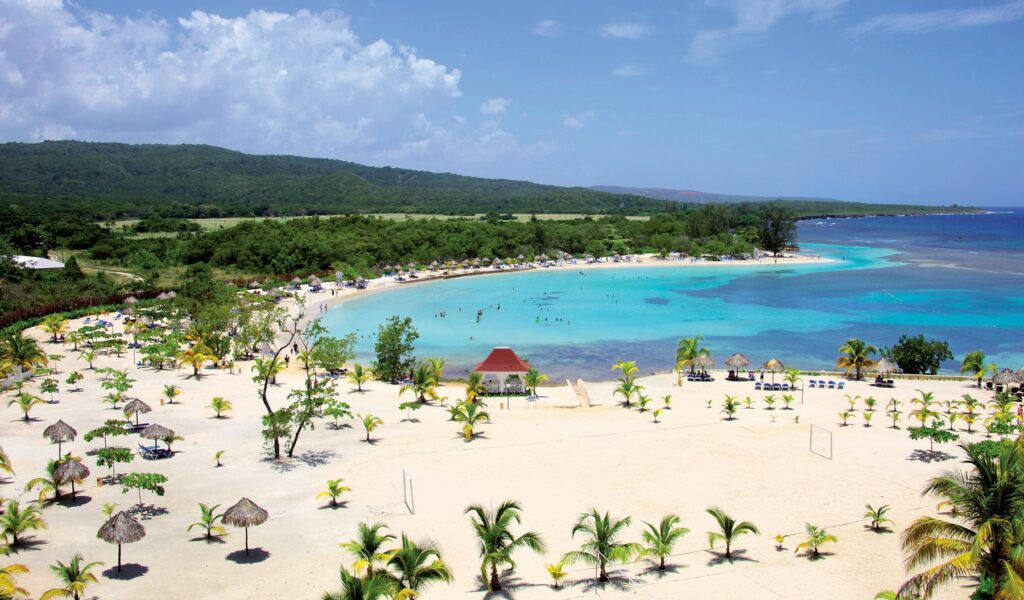 undefined Beach, Bahia Principe Luxury Runaway Bay
