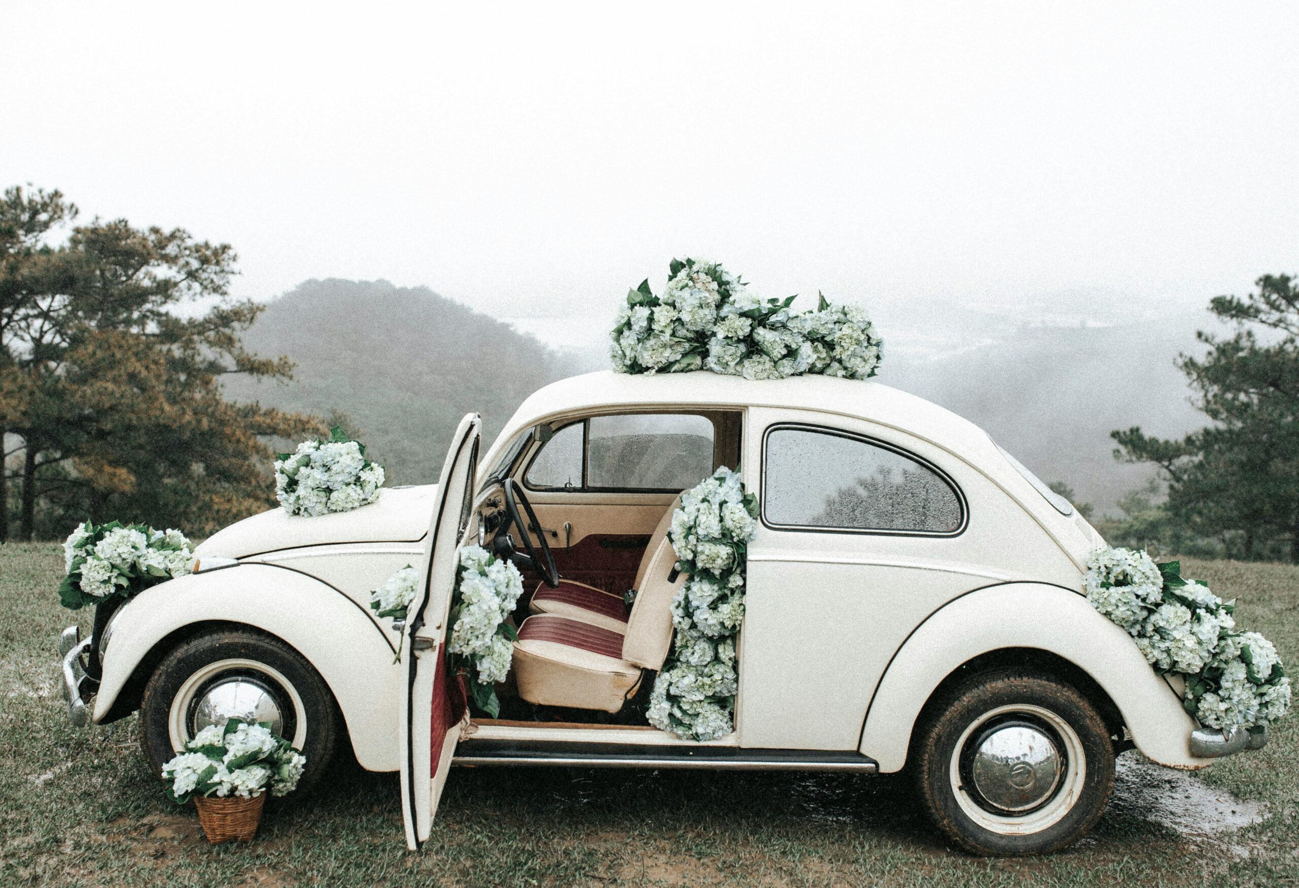 Wedding Flowers Decoration on Vintage Volkswagen Beetle